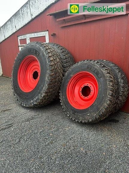 Fendt Hjul par: Nokian tri2 440/80R34 Rød DW14L