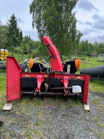 Globus GTF 235