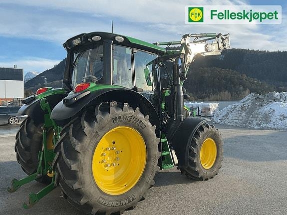 John Deere 6120M
