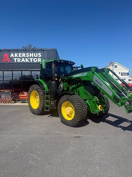 John Deere 6R 250