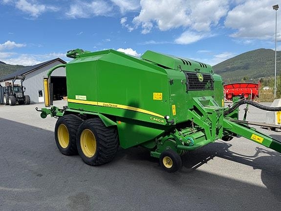 John Deere C440R
