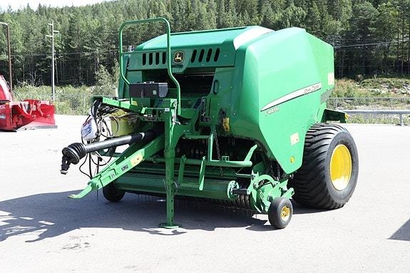John Deere F441R