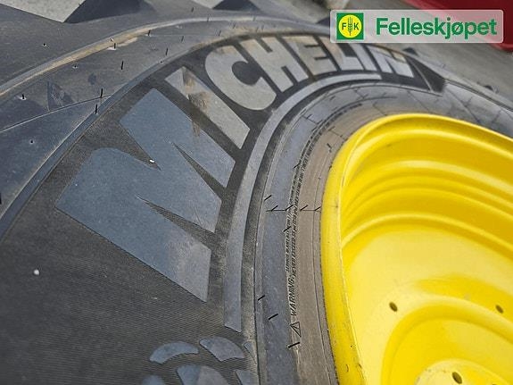 John Deere Hjul par: Michelin Axiobib 2 710/70R42 GKN Gul TW2