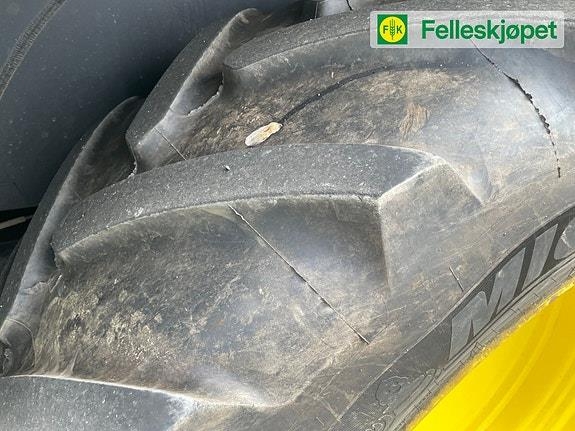 John Deere Hjul par: Michelin Multibib 540/65R38 GKN Gul 1