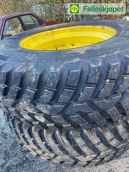 John Deere Hjul par: Nokian Tri 2 seipet 540/80R38 Fakspro g