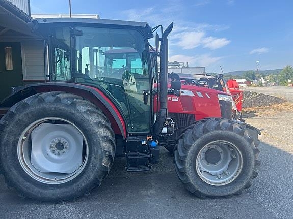 Massey Ferguson 4709