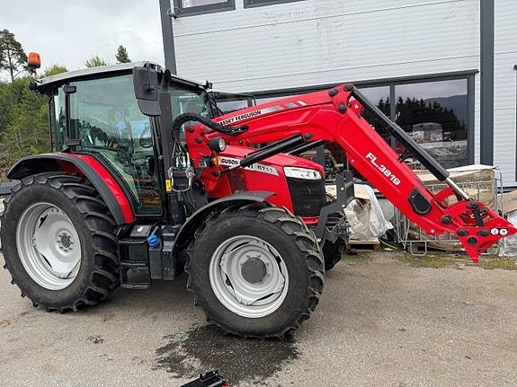 Massey Ferguson 5711 D4
