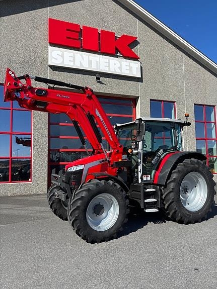 Massey Ferguson 5M.145