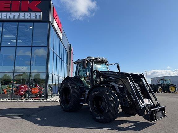 Massey Ferguson 5S.145 Dyna-6