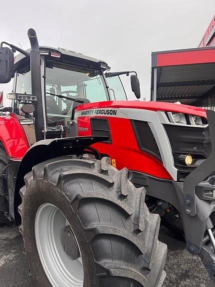 Massey Ferguson 7S-210