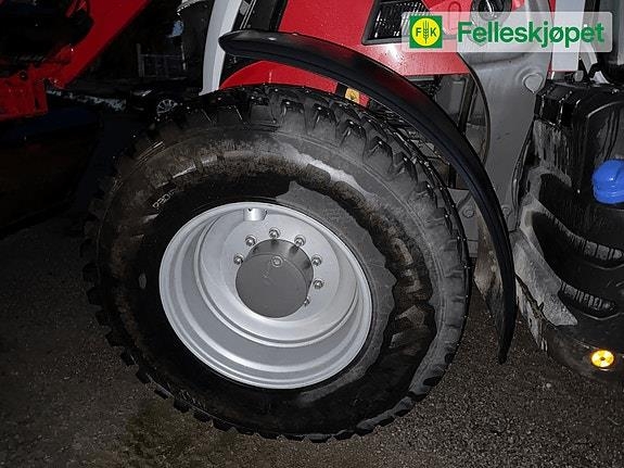 Massey Ferguson Hjul par: Nokian Hakkapelita TRI 440/80R28 sølv