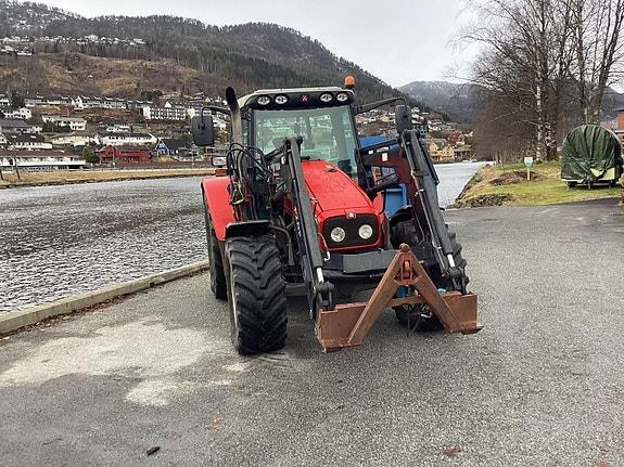 Massey Ferguson MF 5445