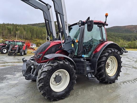 Valtra N104H5
