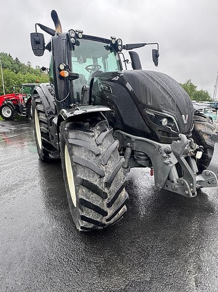 Valtra T214