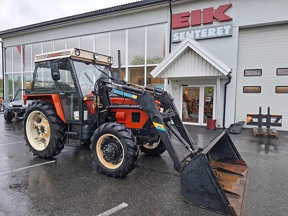 6245 4WD - Få timer!