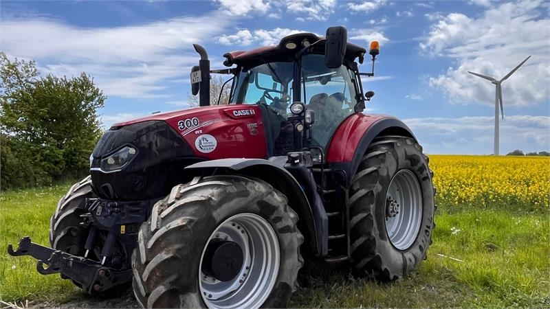 Case IH Optum 300 CVX Optum 300 CVX