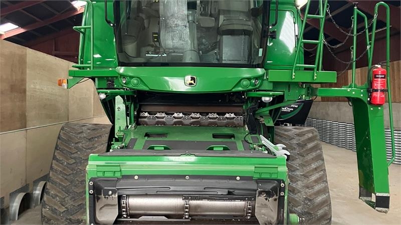 John Deere S680i John deere S680I
