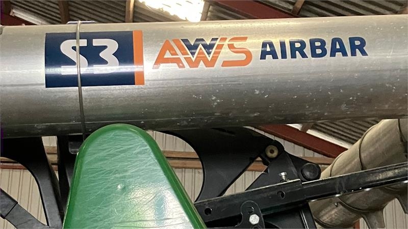 - - - S3 AWS Airbar