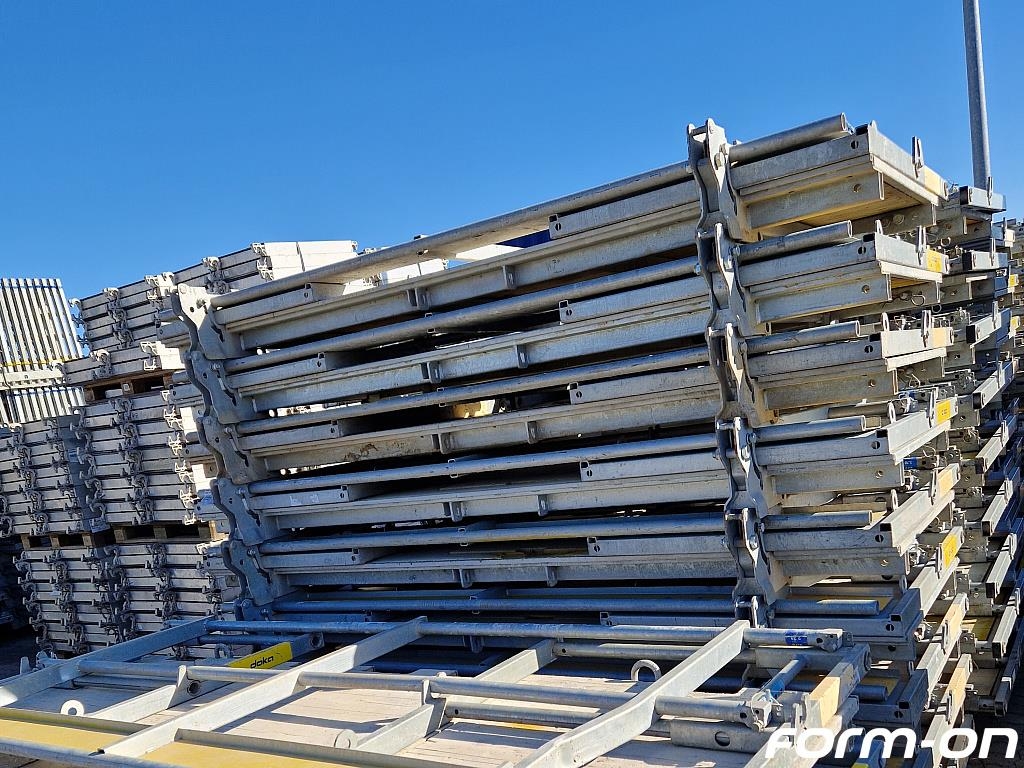 Doka Xsafe plus-Bühnen – Sicherheit & Effizienz fü