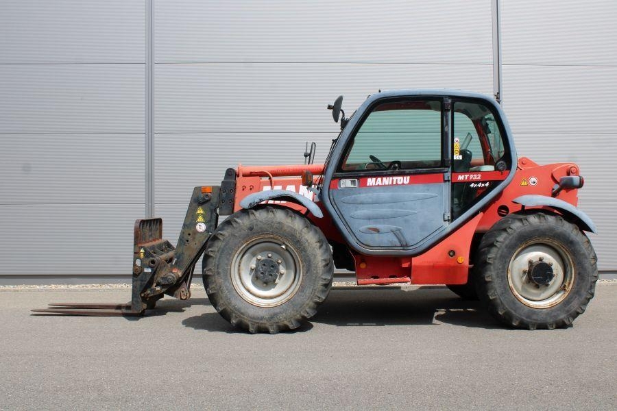 Chariot télescopique Manitou MT 932 — occasion 2000, 3 550 h