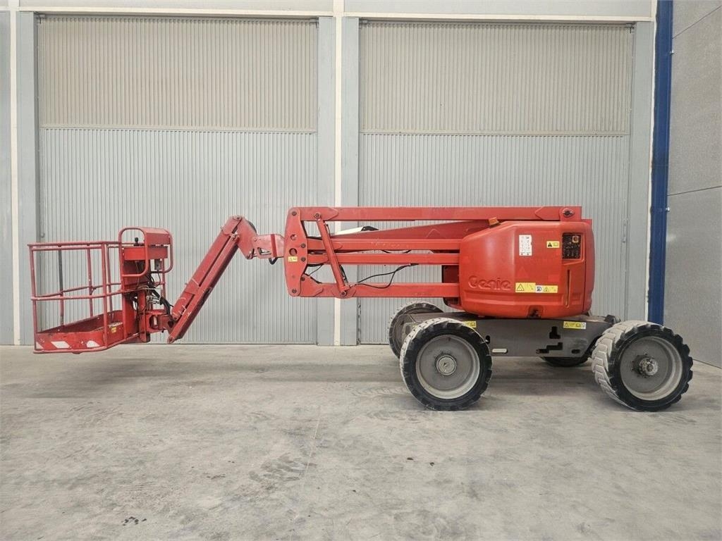 Genie Z-45/25 J