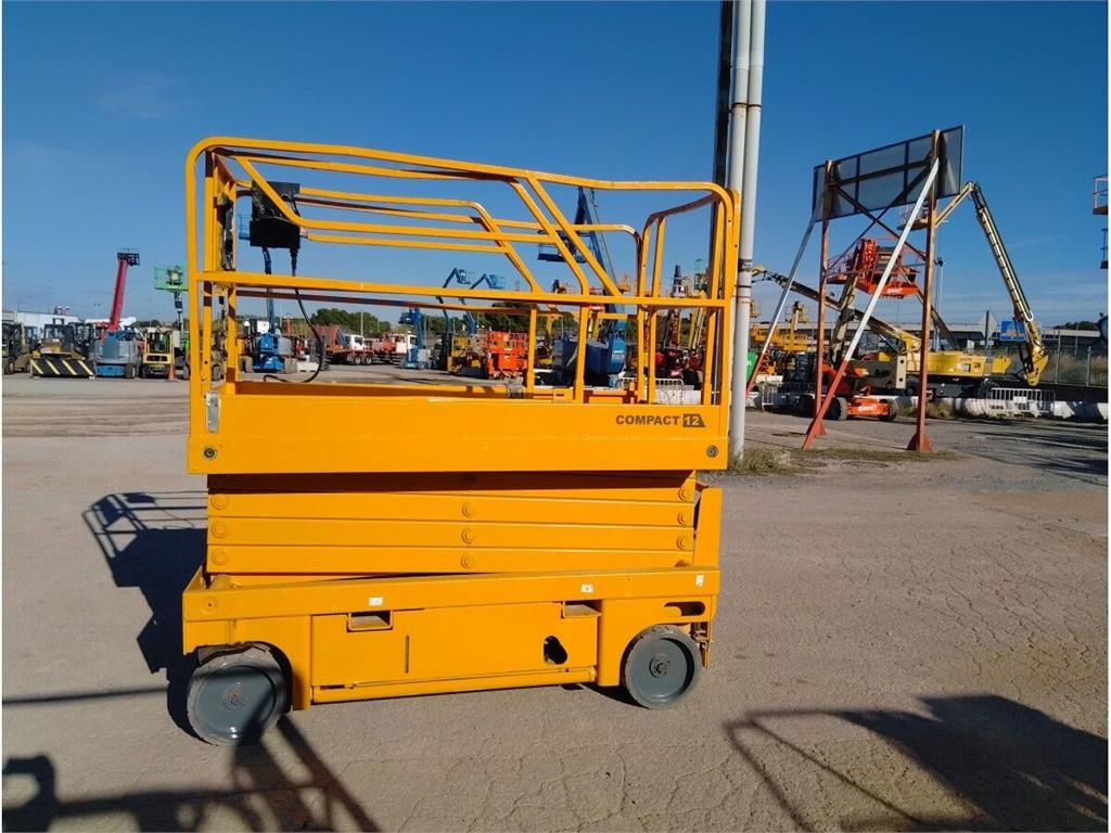 Haulotte COMPACT 12