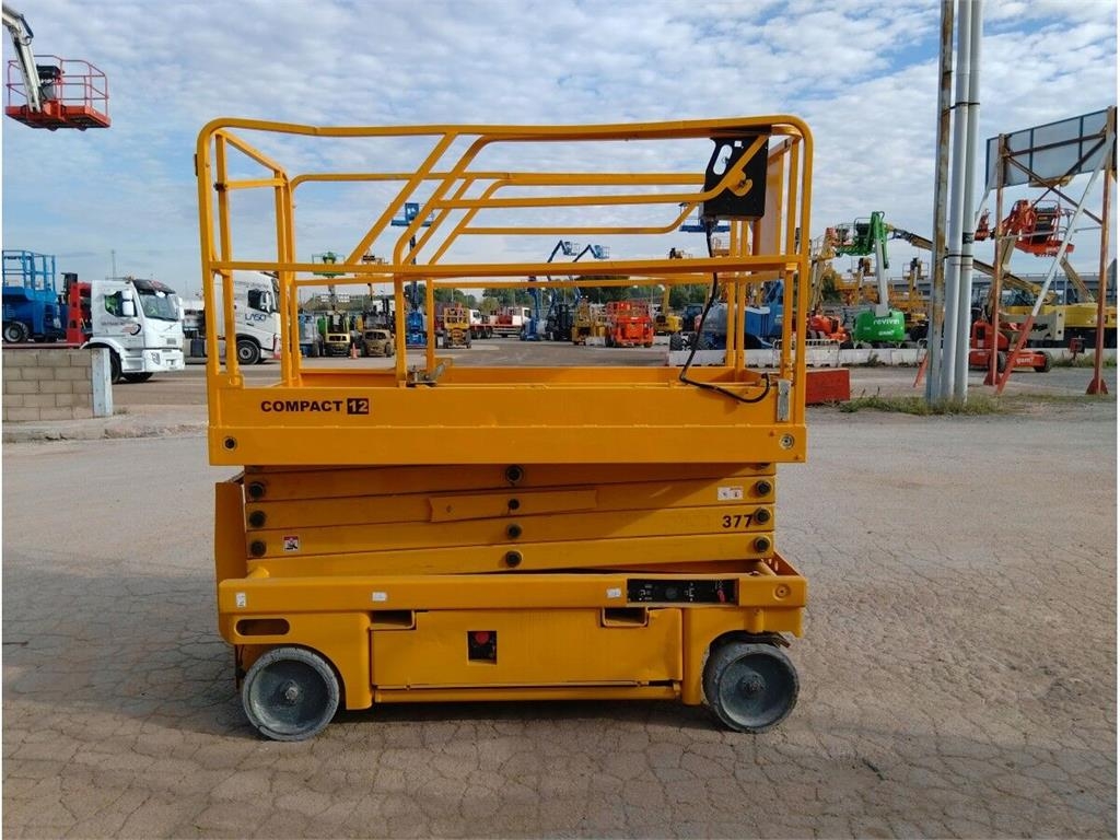 Haulotte COMPACT 12