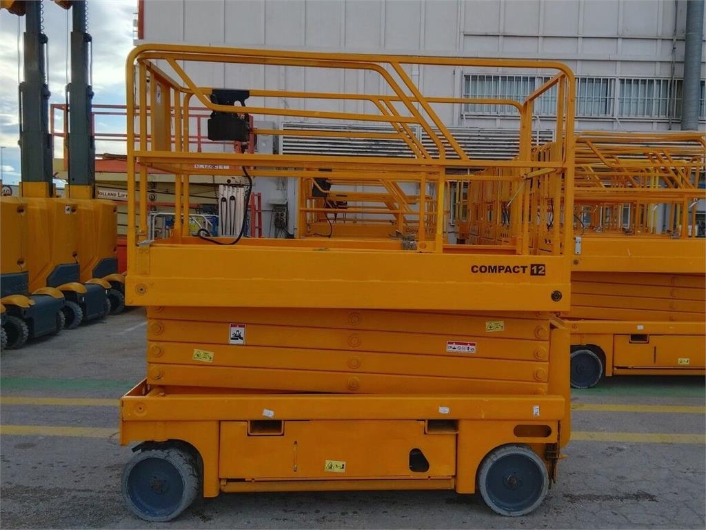 Haulotte COMPACT 12