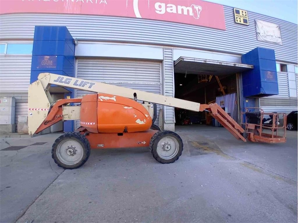 JLG 600AJ