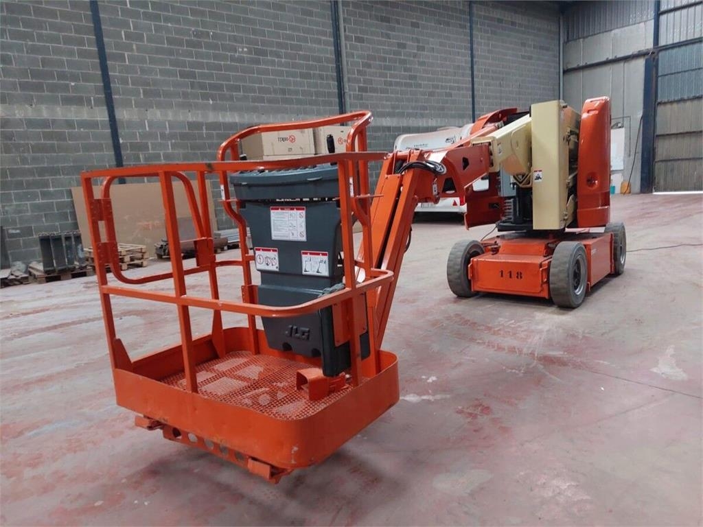JLG E300AJP