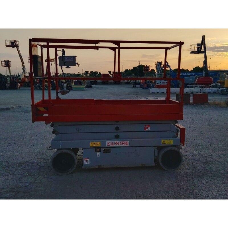 SkyJack SJIII-3220M