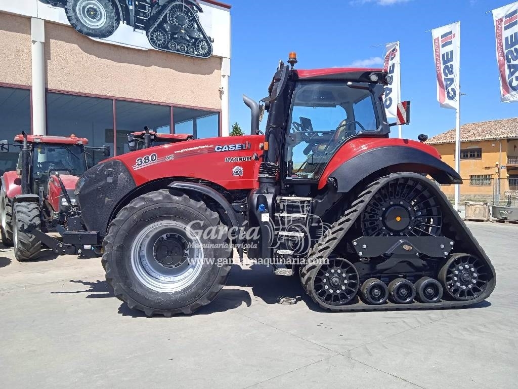 MAGNUM 380 CVX ROWTRAC