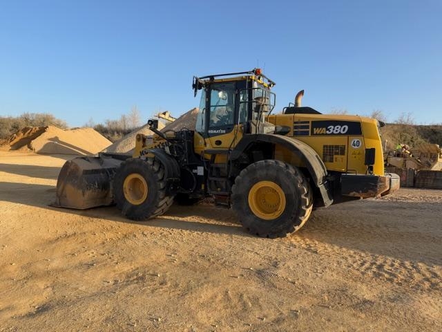 Komatsu WA380-8E0
