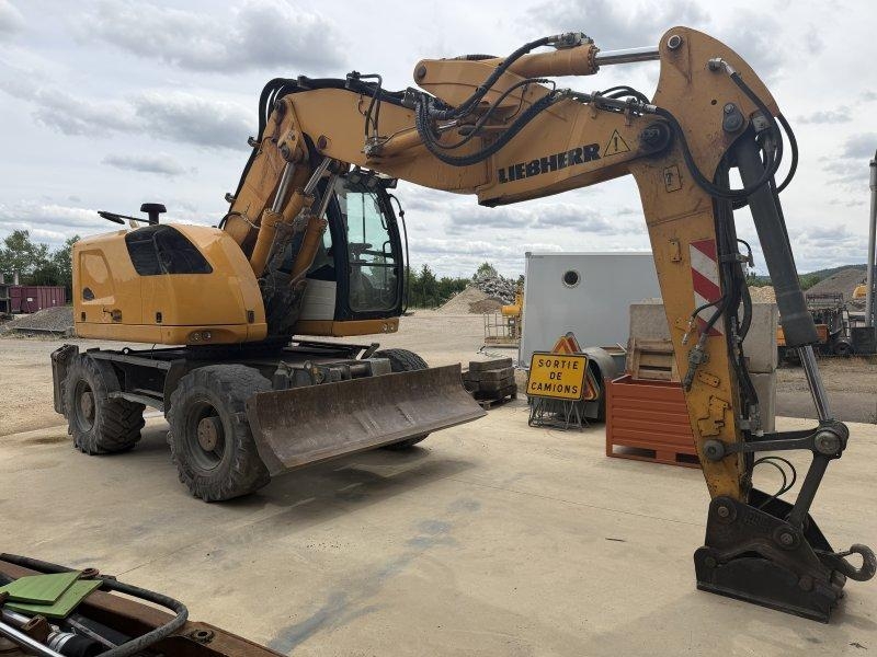 Liebherr A918 Compact Litronic