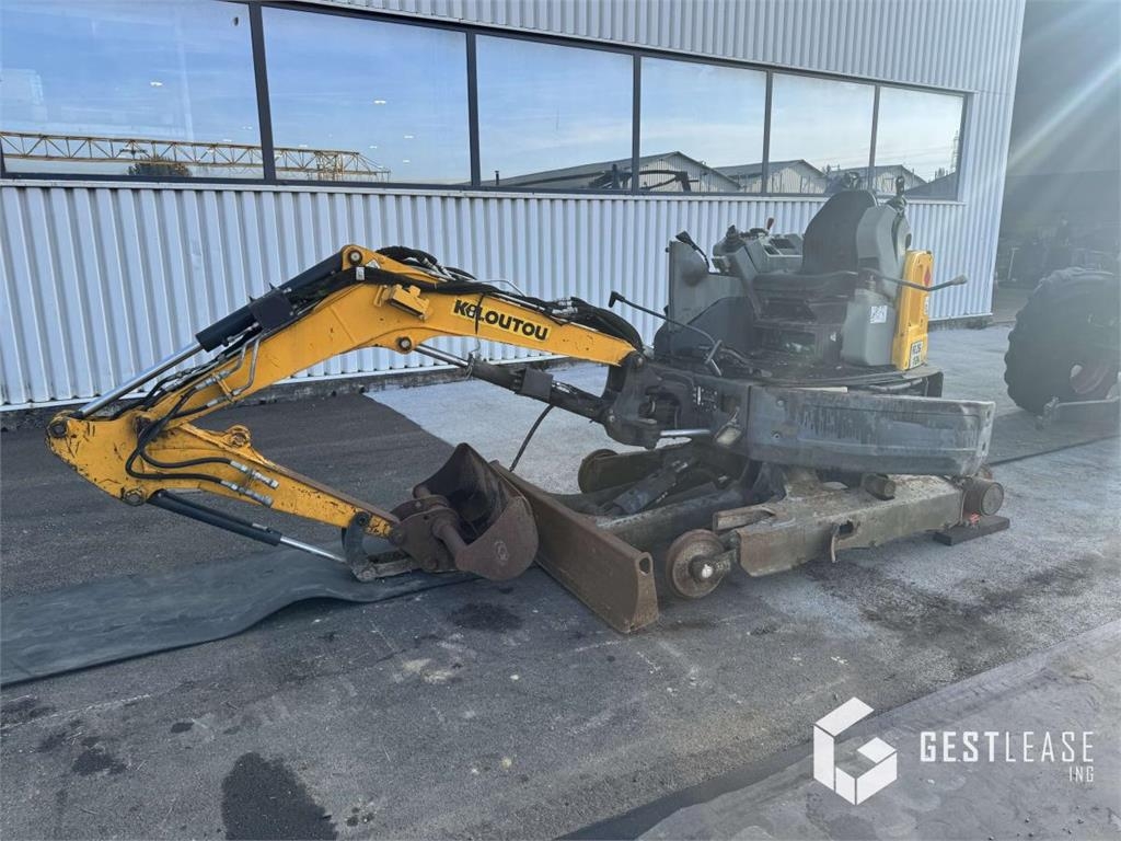 Bobcat E26