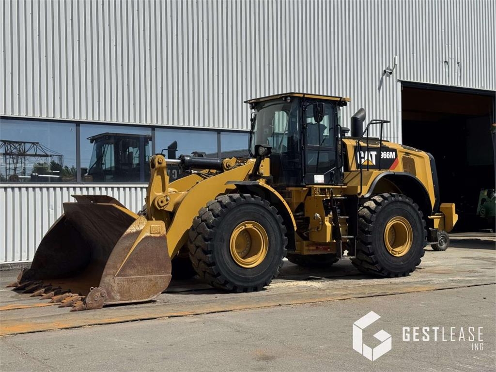 CAT 966M