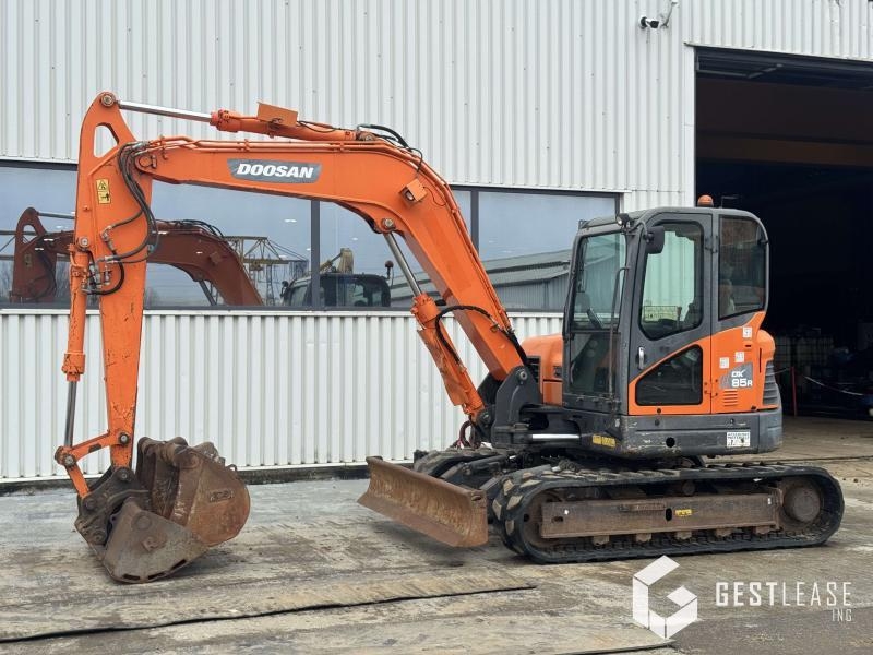 Doosan DX85R-3