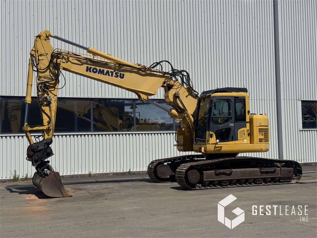 Komatsu PC228USLC-8