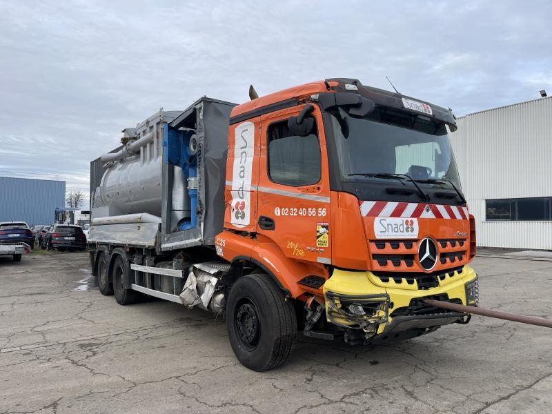 Mercedes-Benz ACTROS 3343