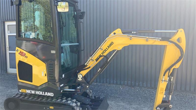 New Holland E19D
