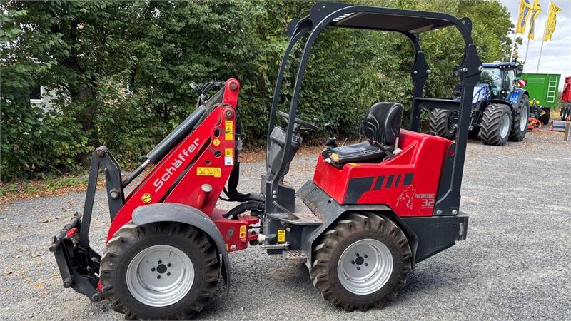 Schäffer minilæsser Nordic 32 Hydrostatisk fremdrift