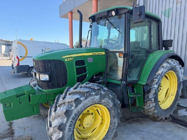John Deere 6330