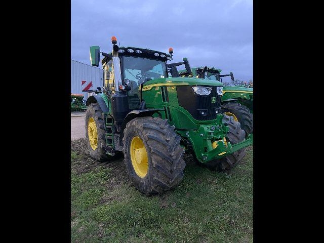 John Deere 6R 230