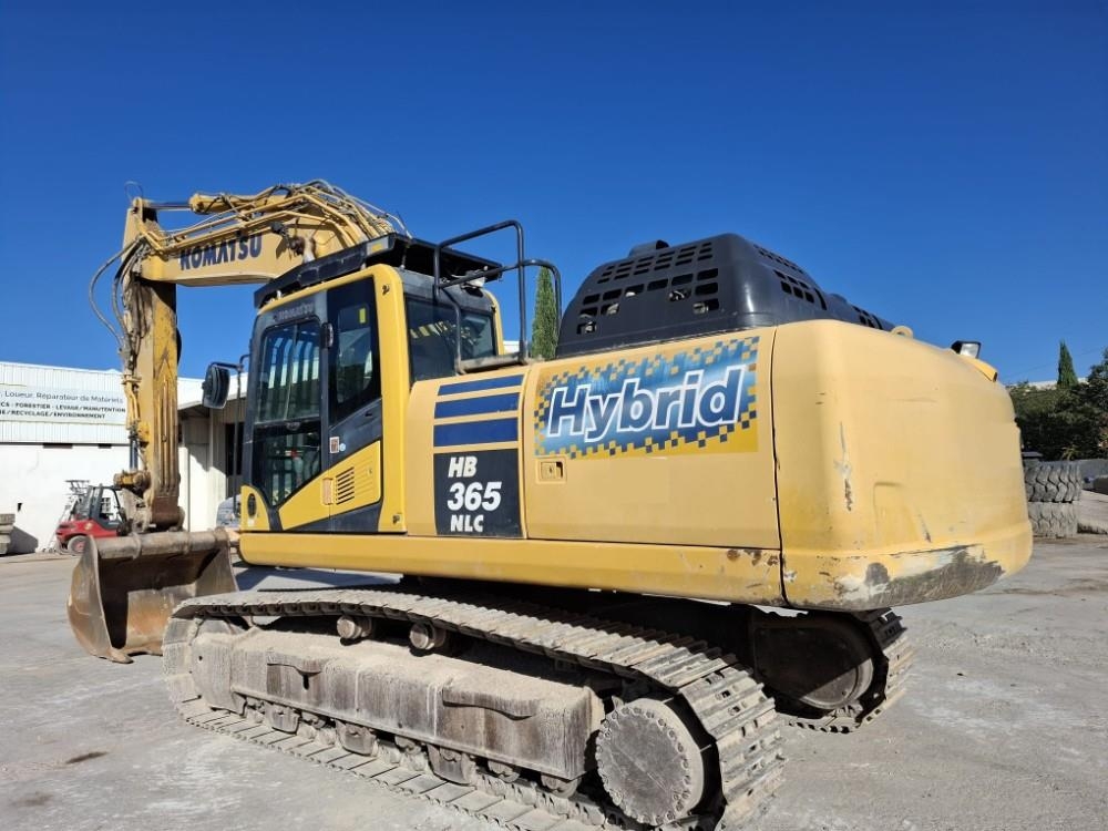 Pelle sur chenilles Komatsu HB365NLC — occasion 2017, 8 400 h
