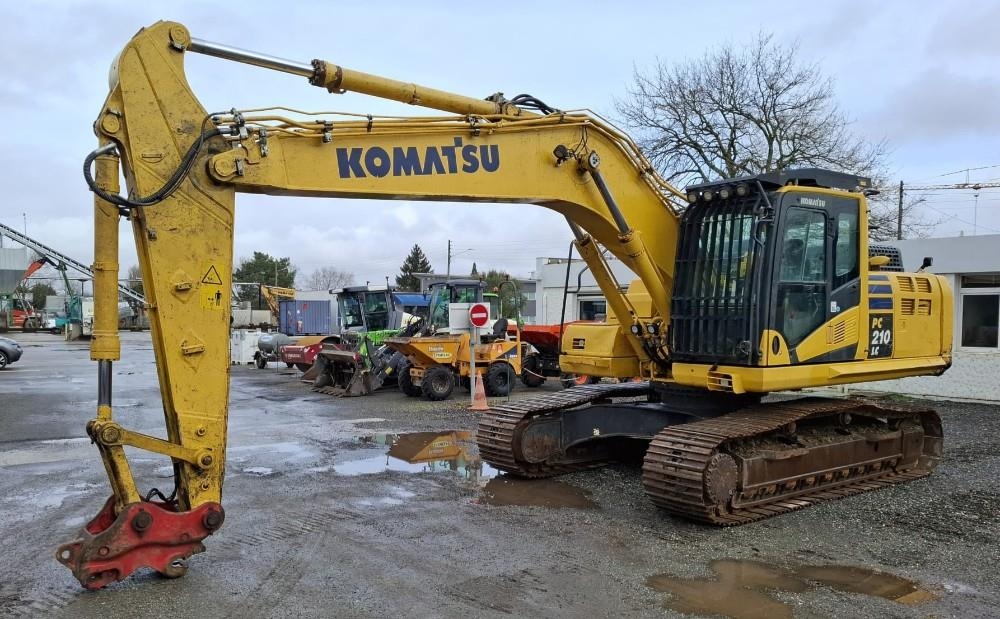 Komatsu PC210LC-11E0