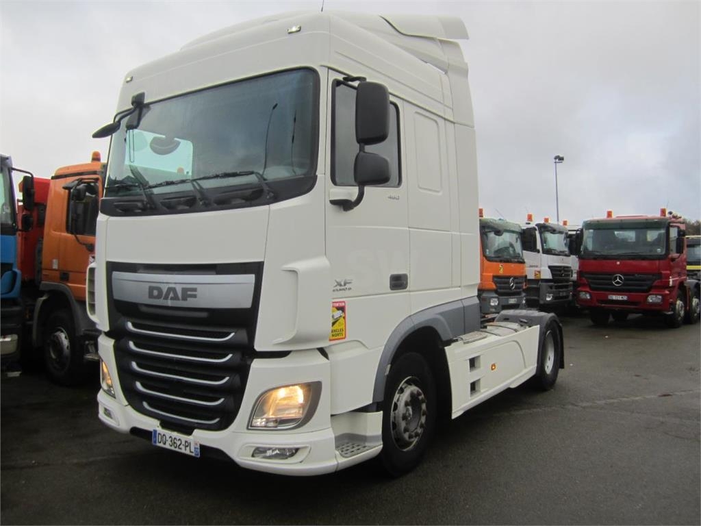 DAF XF105 460