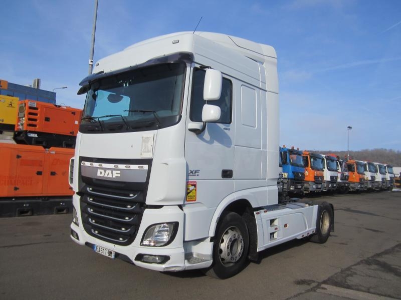 DAF XF105 460