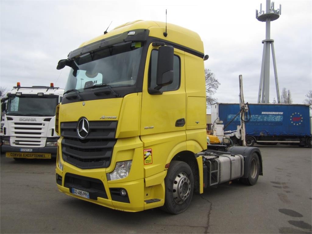 Mercedes-Benz Actros 1845
