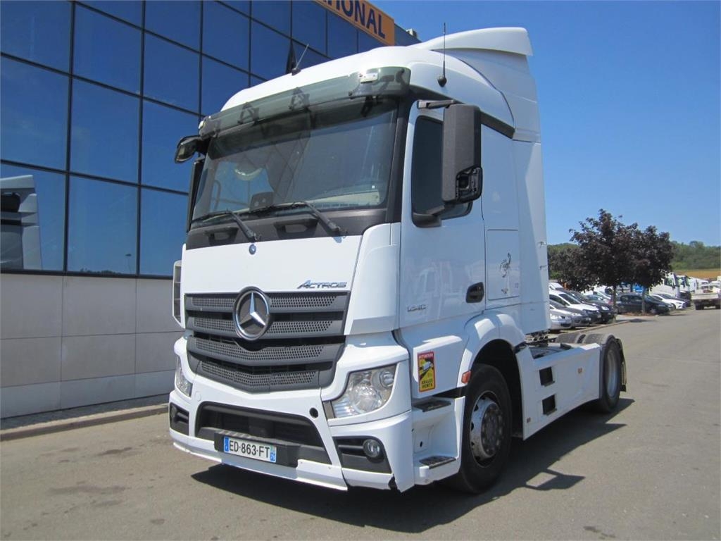 Mercedes-Benz Actros 1845