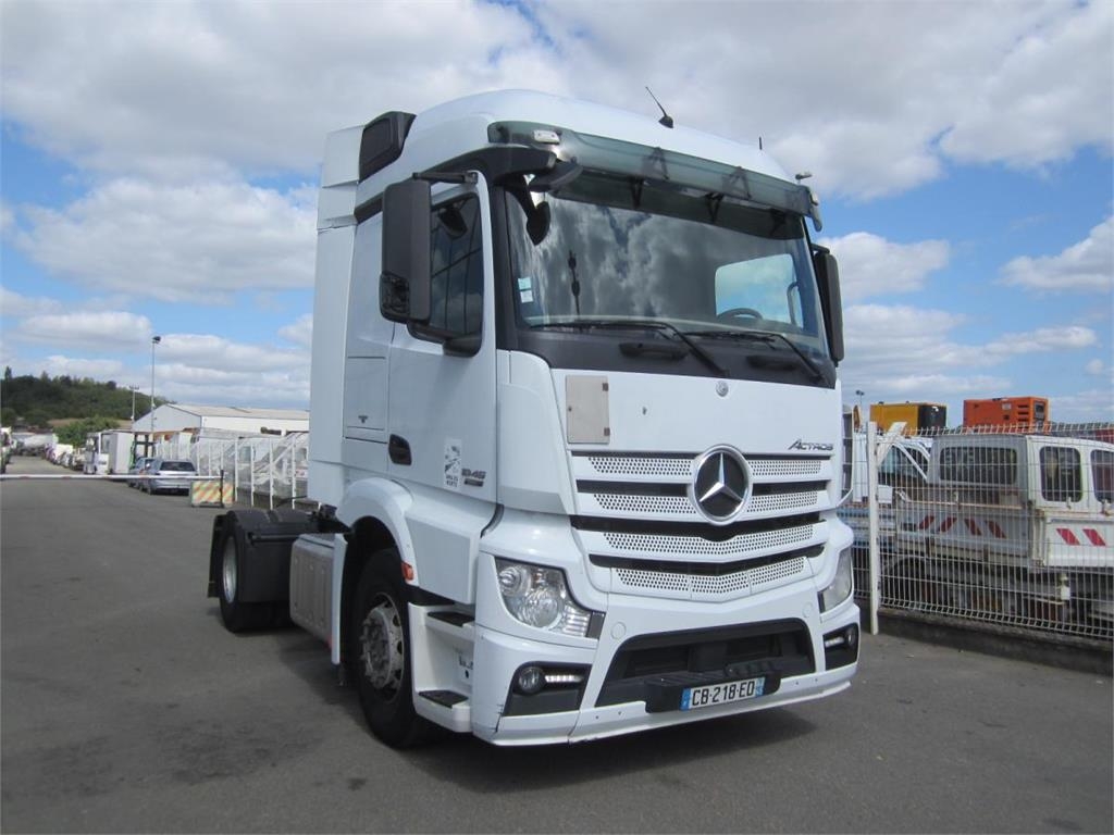 Mercedes-Benz Actros 1845